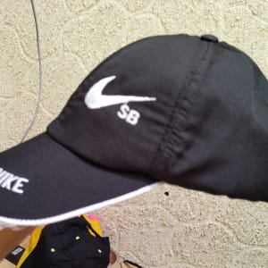 Gorra color negro